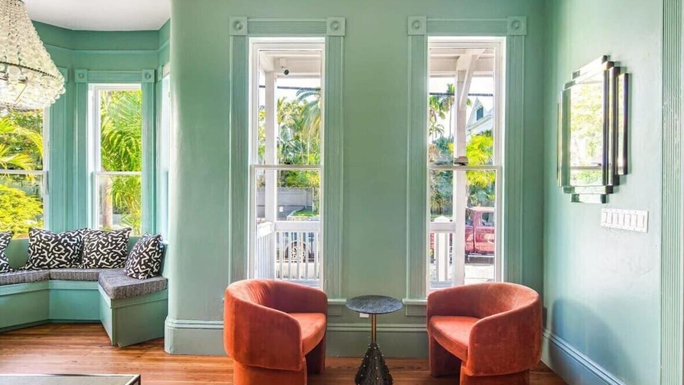 Yellow Room at Grand Maloney