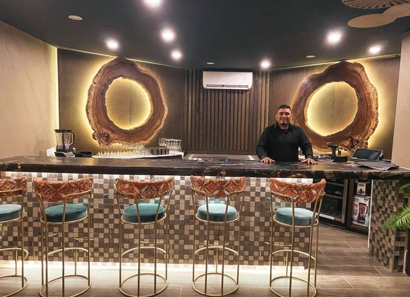 Bar Photo