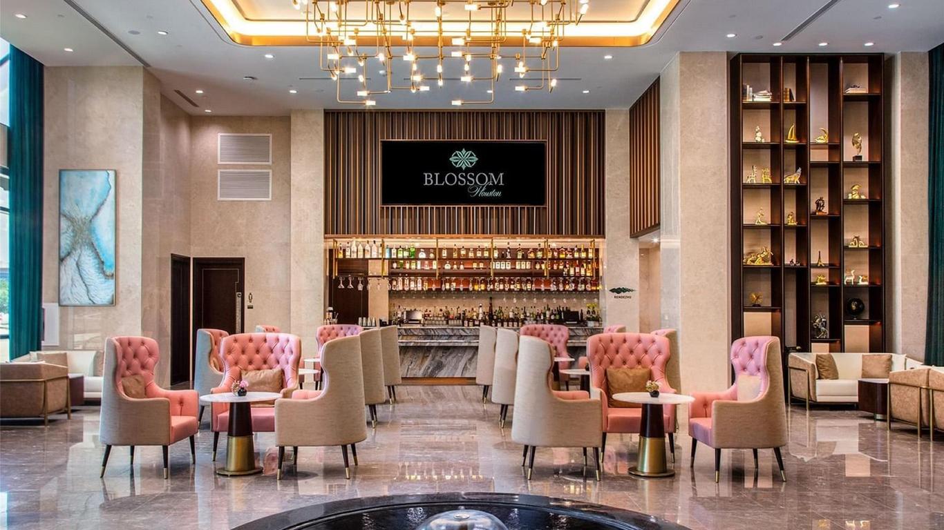 Blossom Hotel Houston