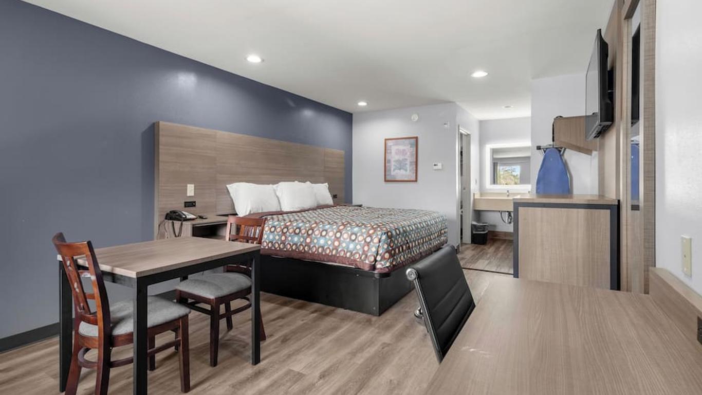 Express Inn and Suites