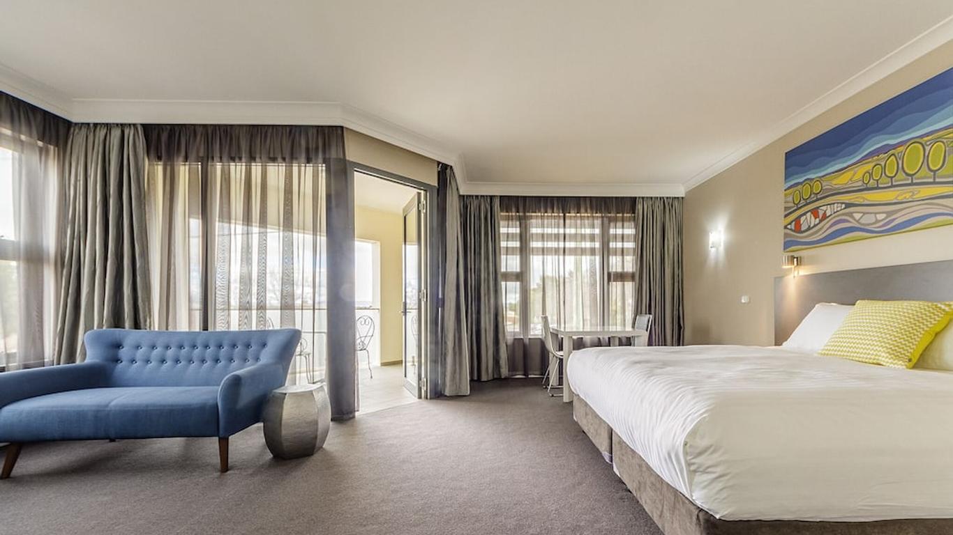 Club Cowra Motel