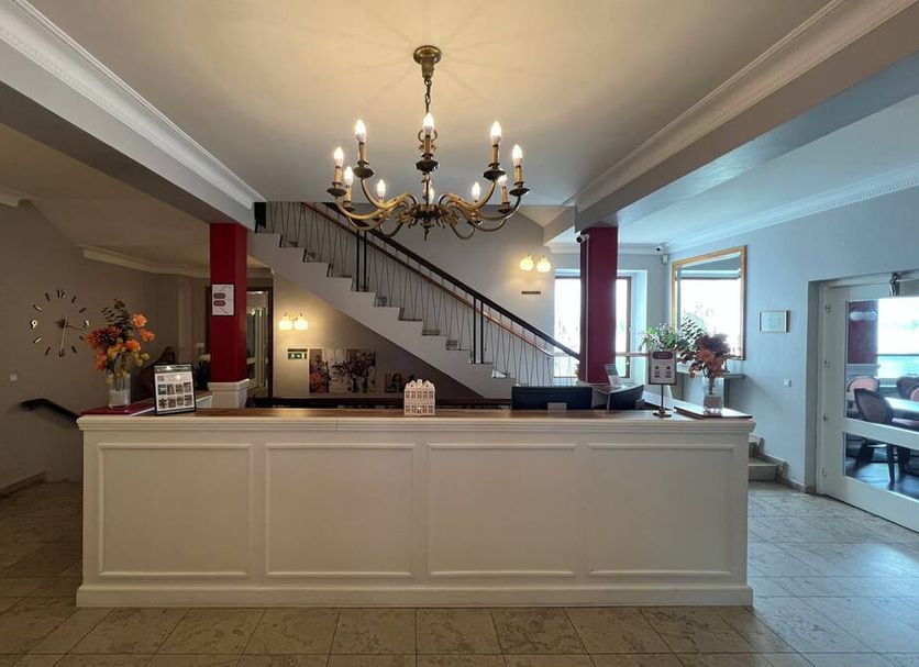 Front desk Photo