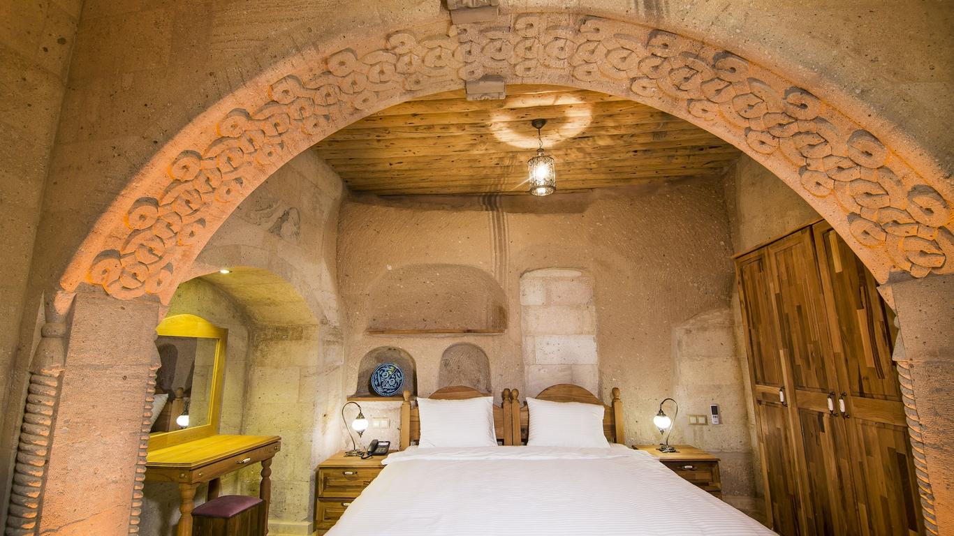 Caldera Cave Hotel