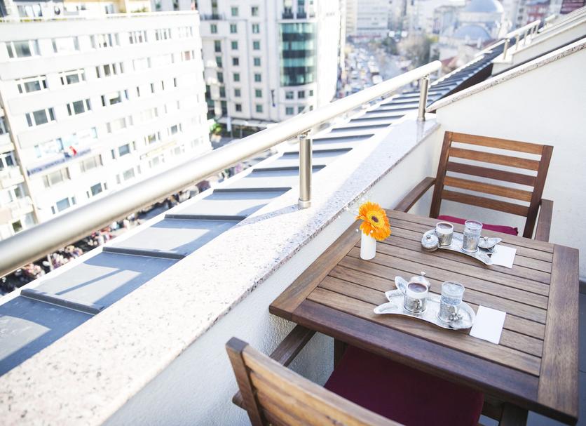 Balcony Photo