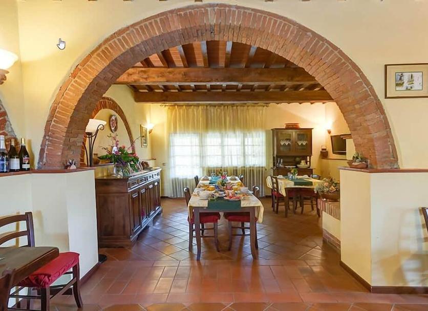 Dining room Photo