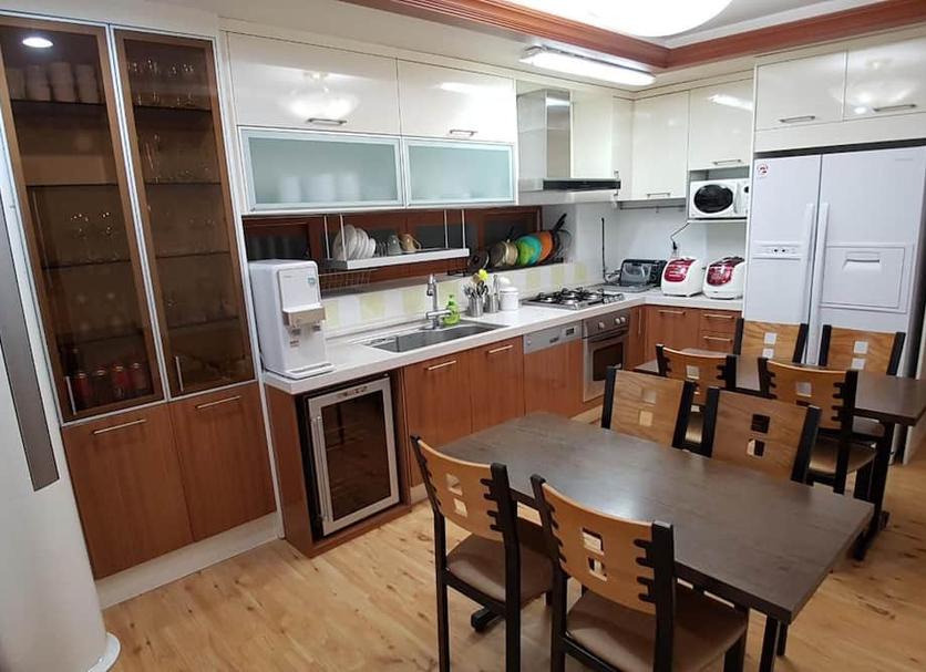 Kitchen Photo