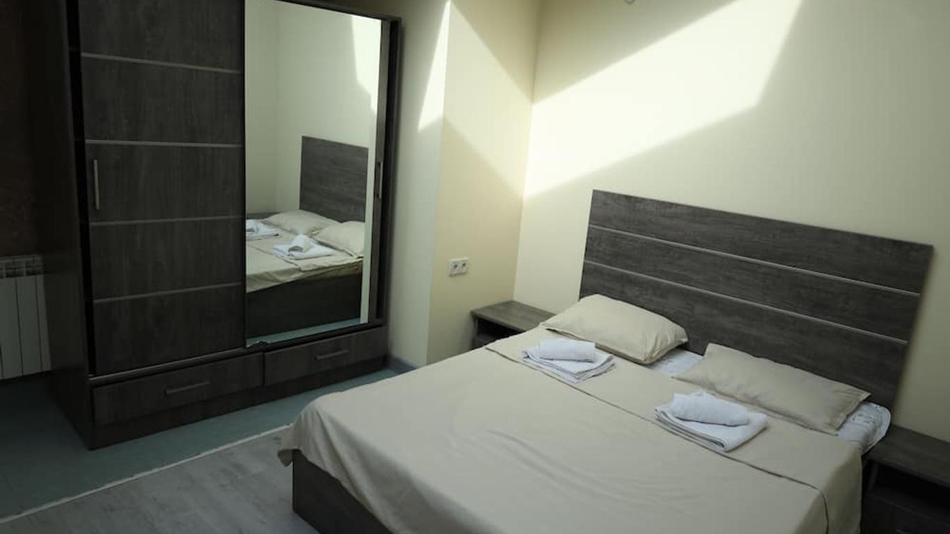 Caribian Hotel Yerevan