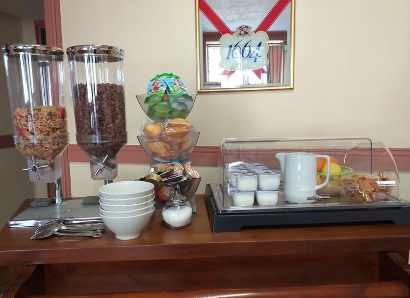 Buffet Photo