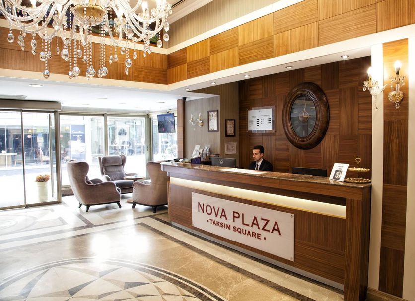 Front desk Photo