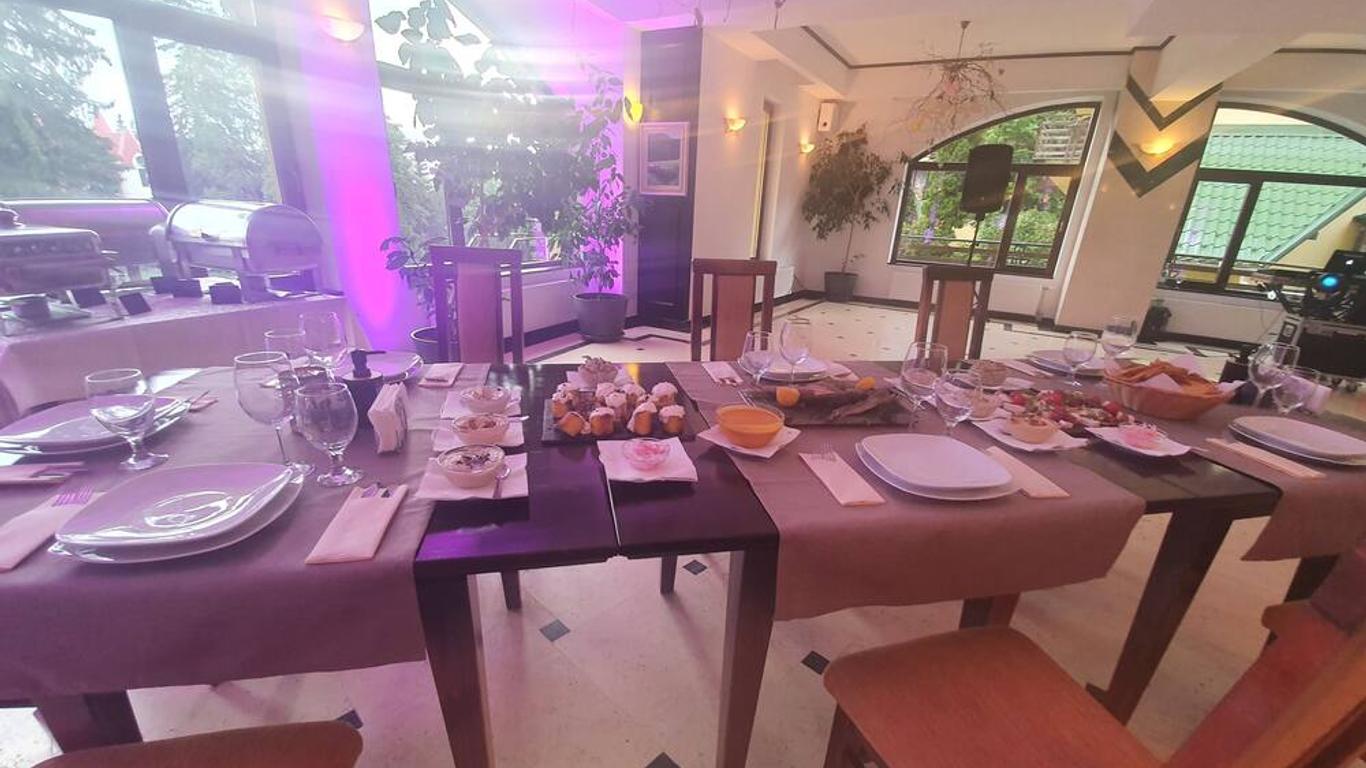 Hotel Casa Viorel jacuzzi & saunas