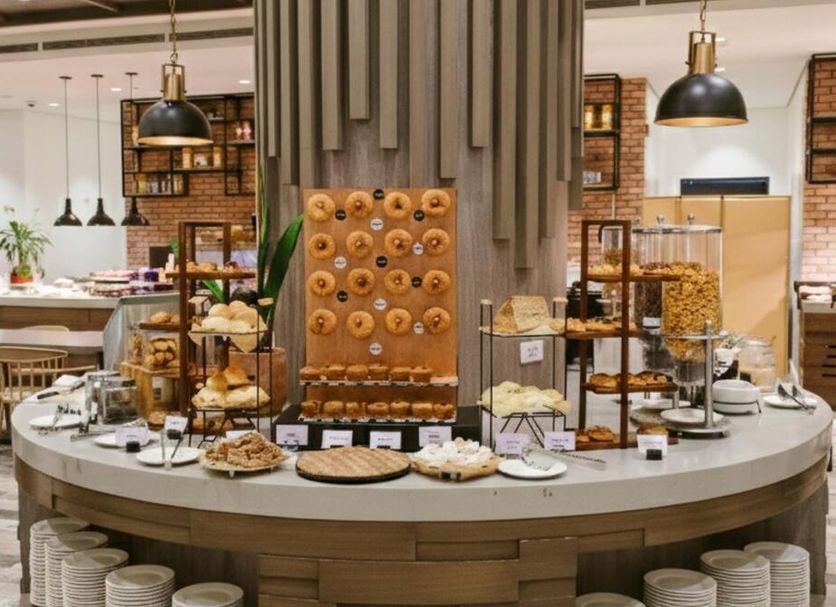 Buffet Photo