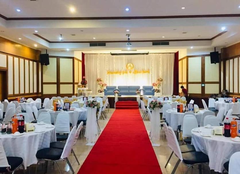 Banquet hall Photo