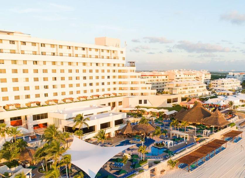 Royal Solaris Cancun from $126. Cancún Hotel Deals & Reviews - KAYAK
