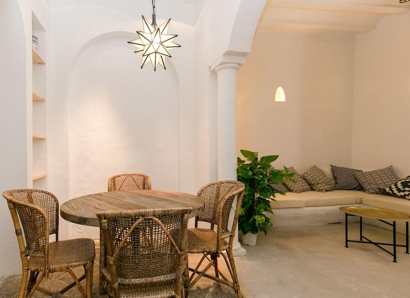 Dining room Photo