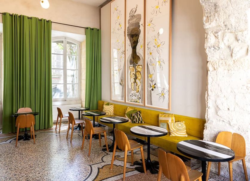 Restaurant Photo