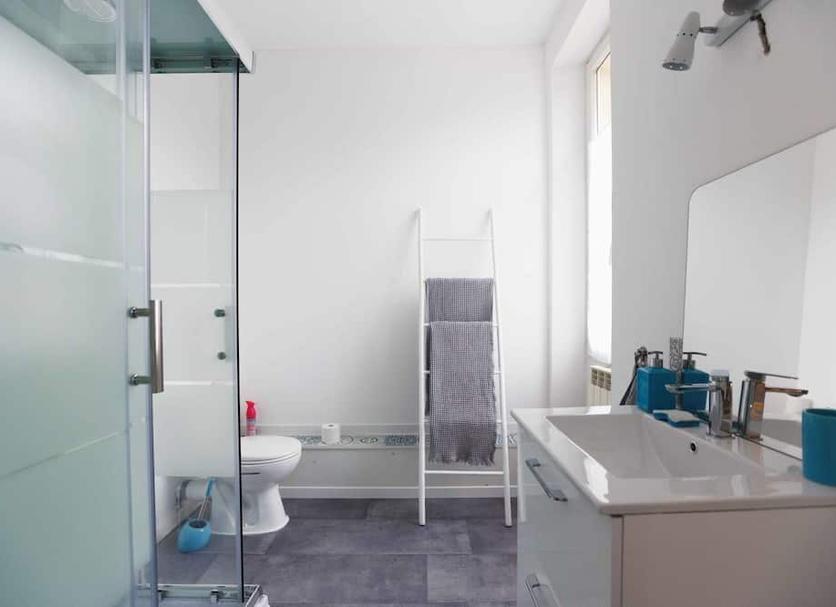 Bathroom Photo