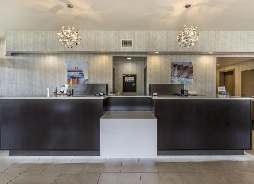 Front desk Photo