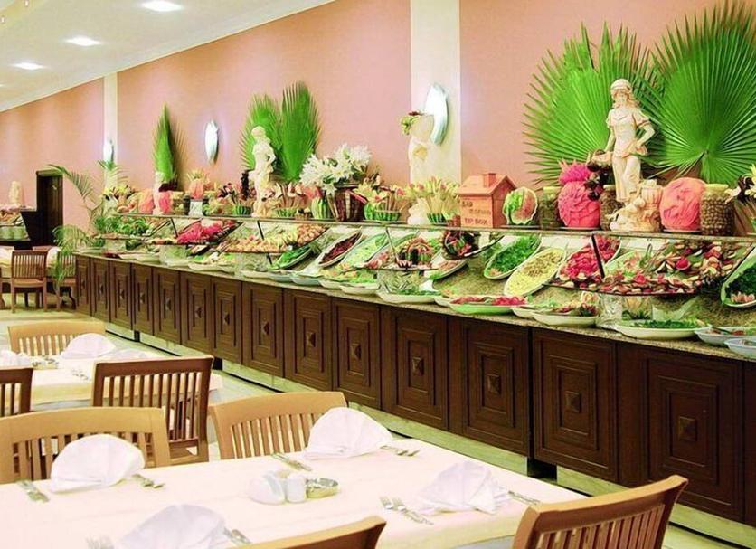 Buffet Photo