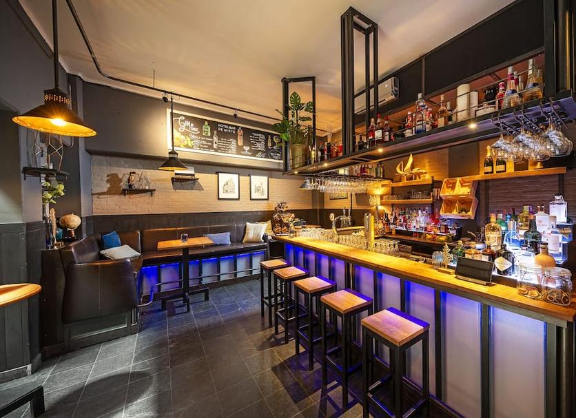Bar Photo
