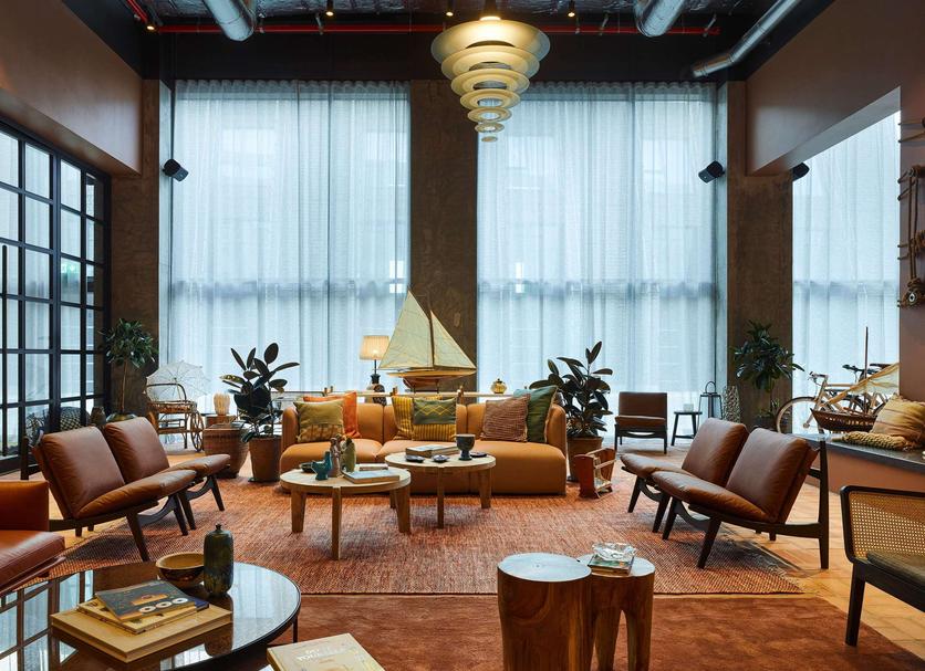 Lounge Photo