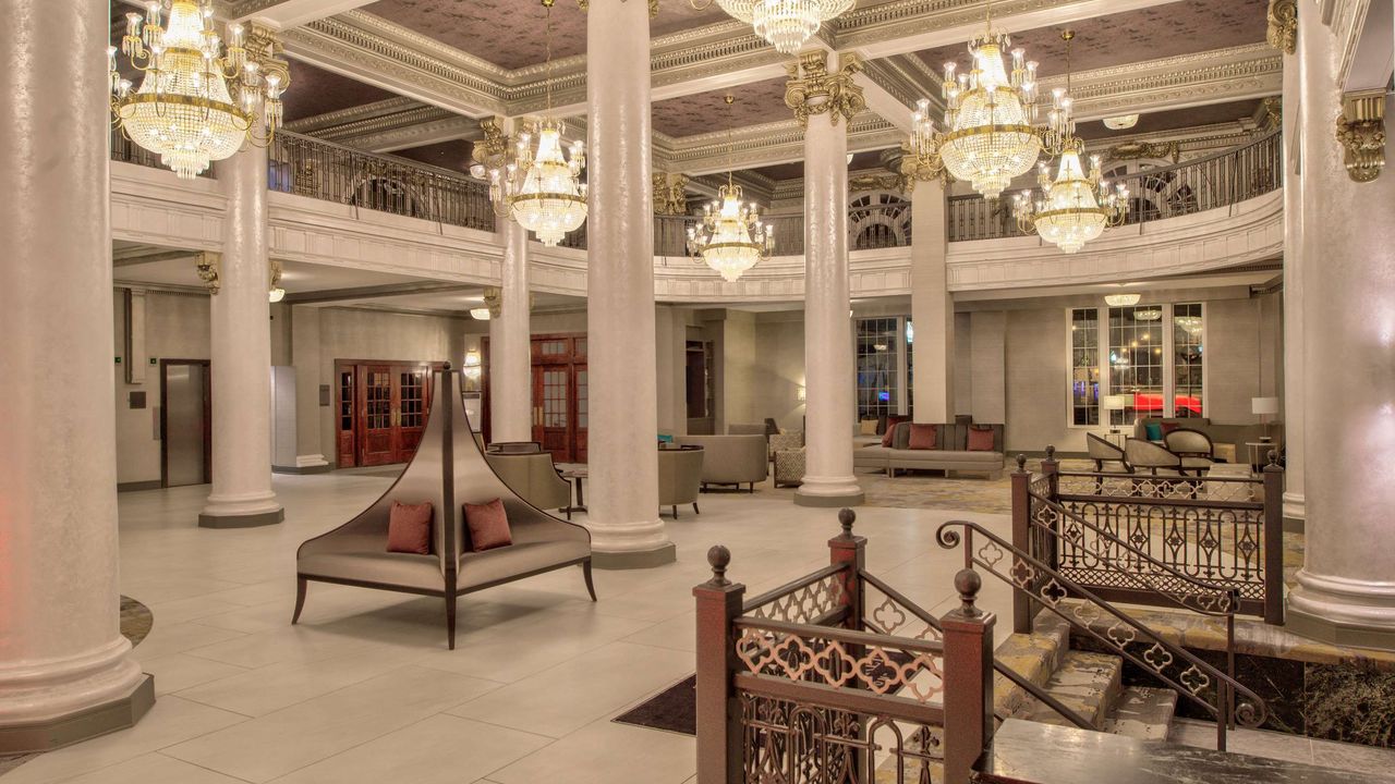 DoubleTree by Hilton Hotel Utica from 119. Utica Hotel Deals & Reviews