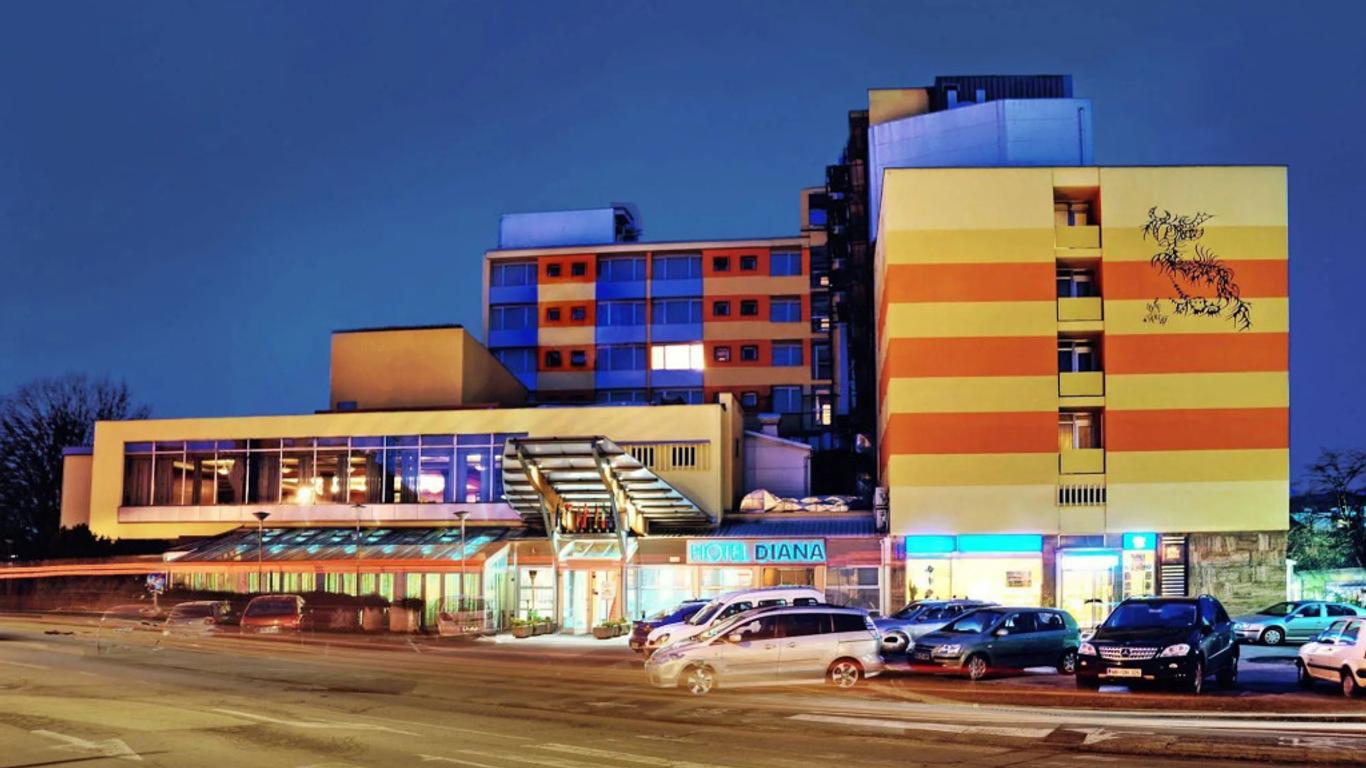 Hotel Diana