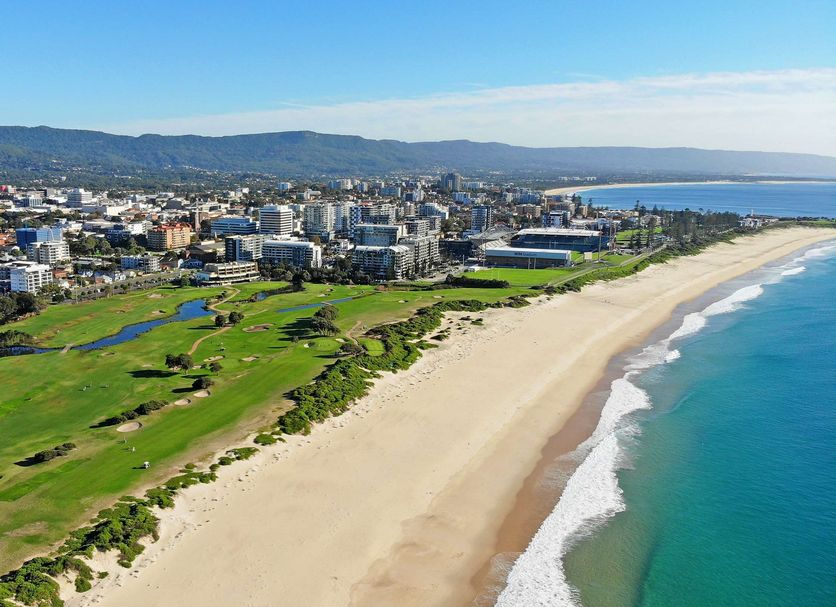 Best Western City Sands in Wollongong with oceanfront view over beach, city, and golf course