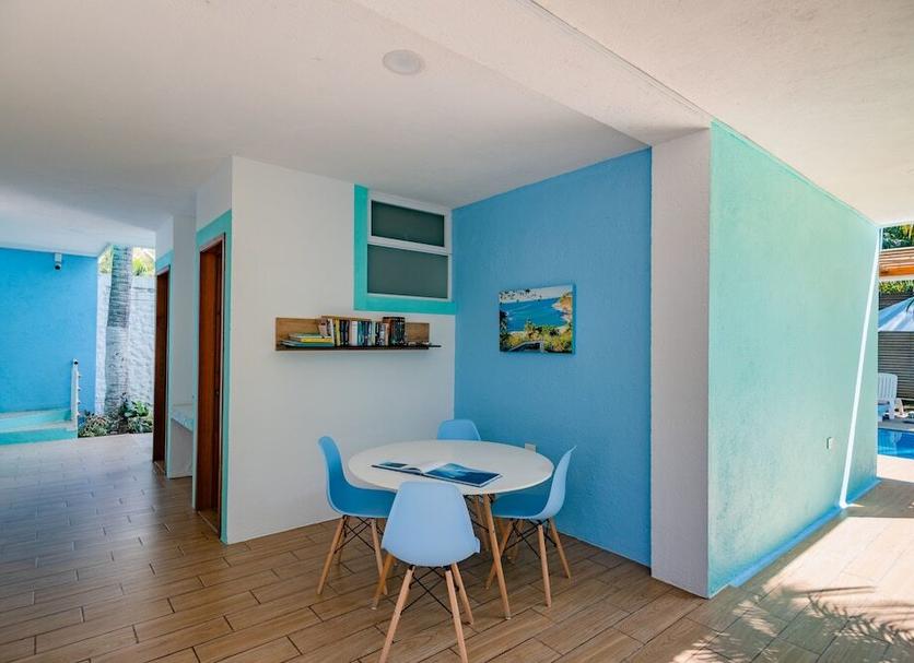Dining room Photo