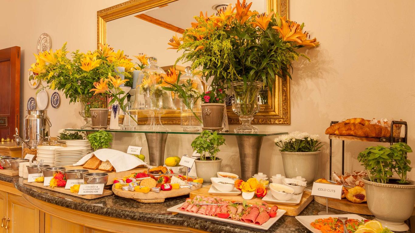 Courtyard Hotel Arcadia