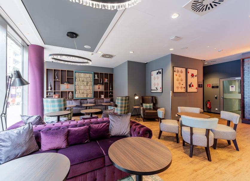 Lounge Photo