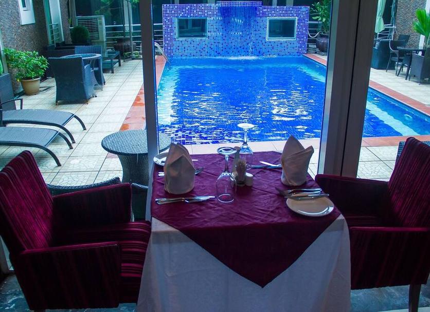 Restaurant Photo