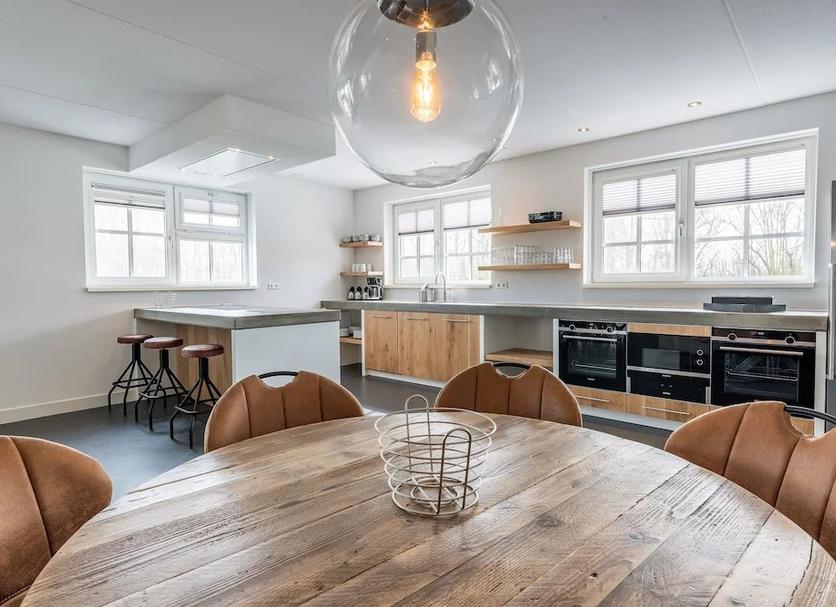 Dining room Photo