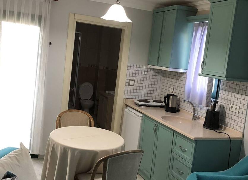 Kitchen Photo