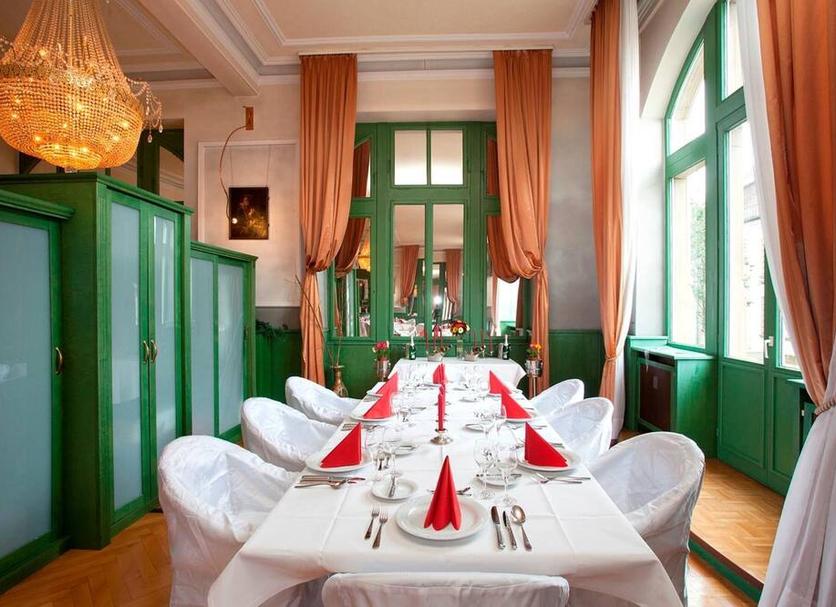Dining room Photo