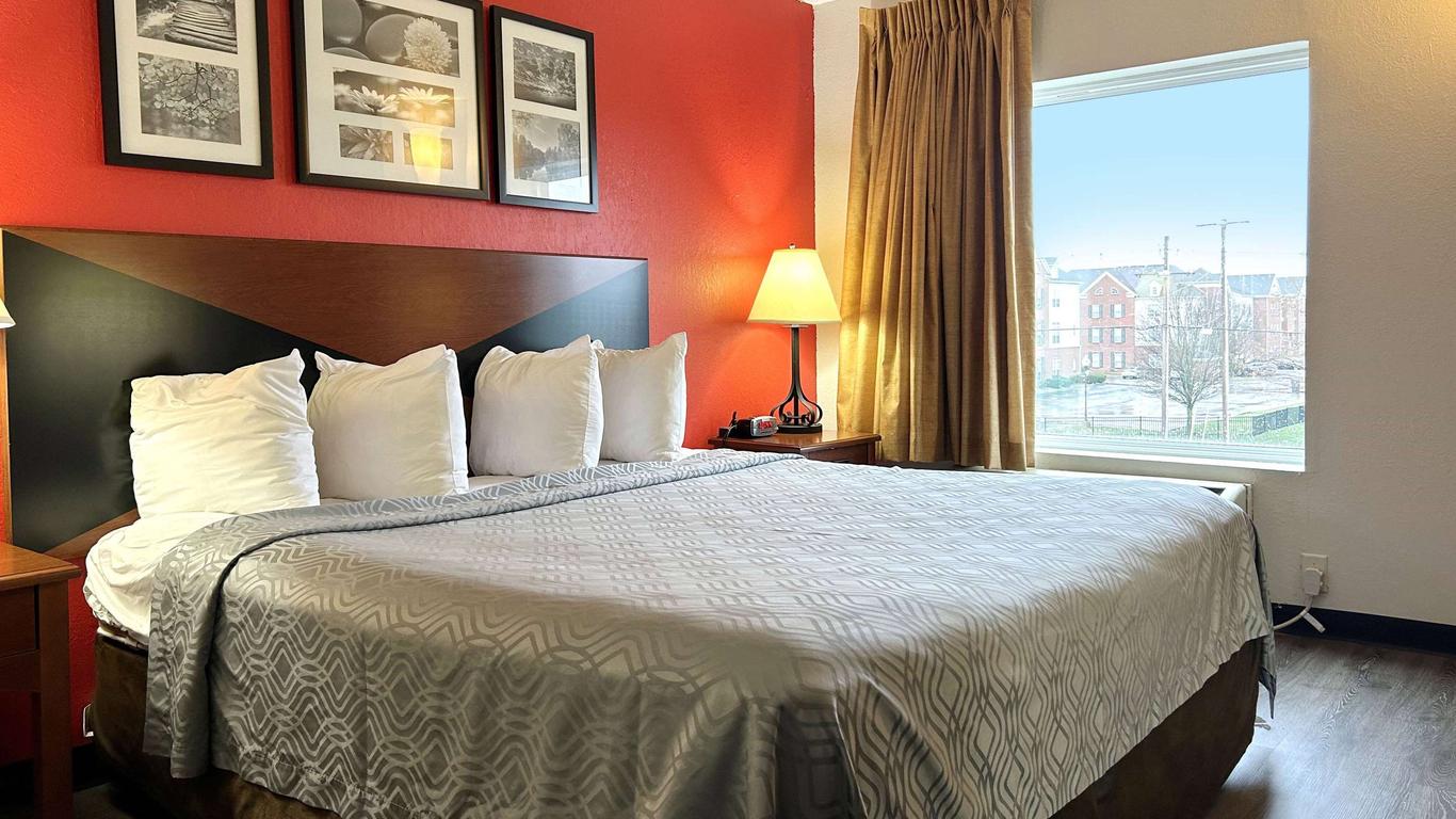 Howard Johnson by Wyndham Urbana