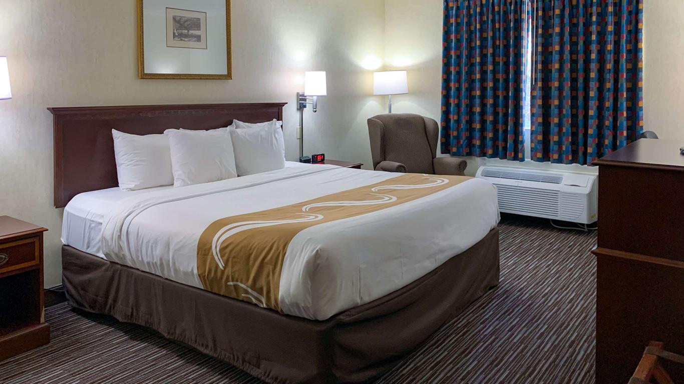 Quality Inn Near Toms River Corporate Park