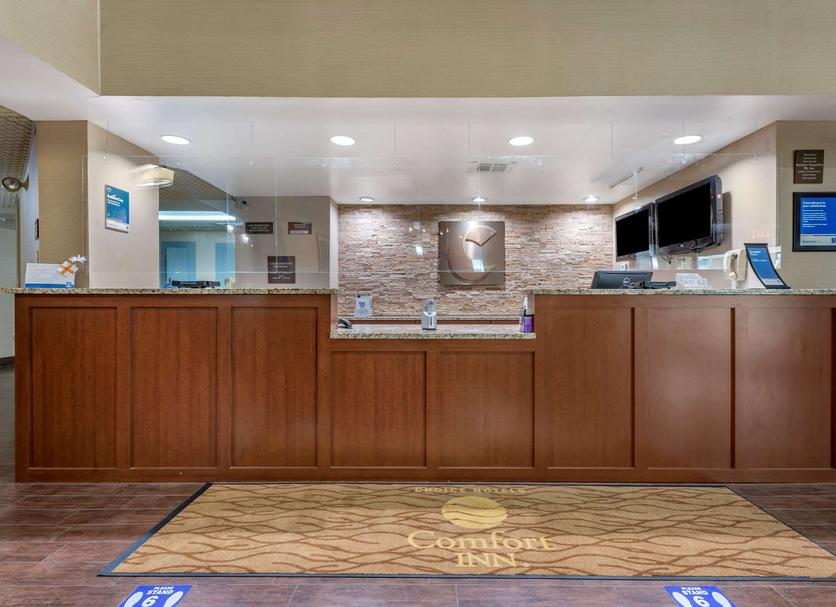 Front desk Photo