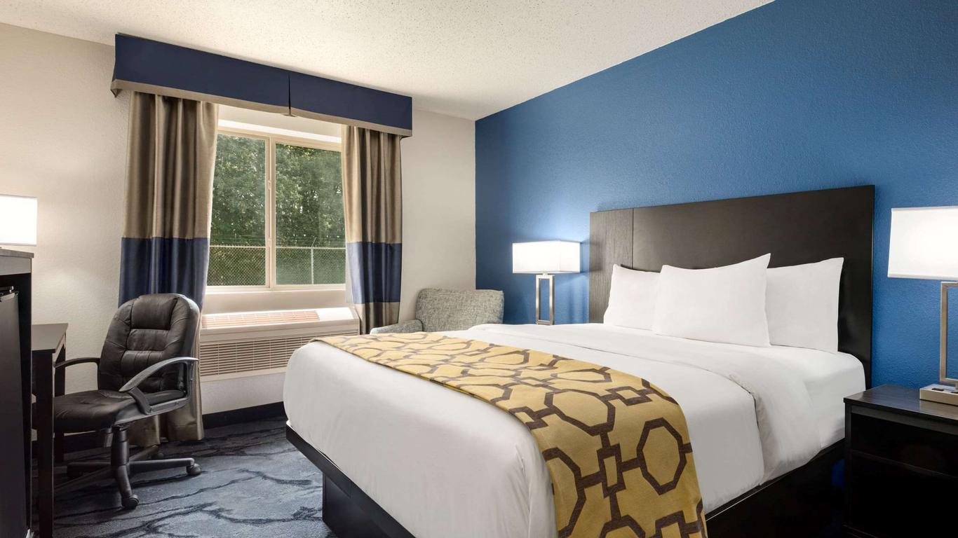 Baymont Inn & Suites by Wyndham Swanton/Toledo Airport