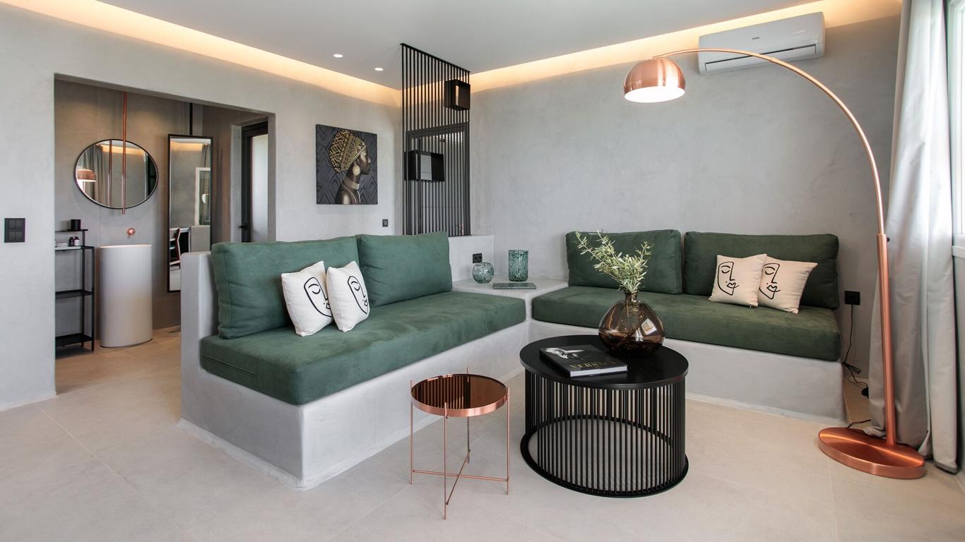 Iphimedeia Luxury Hotel & Suites