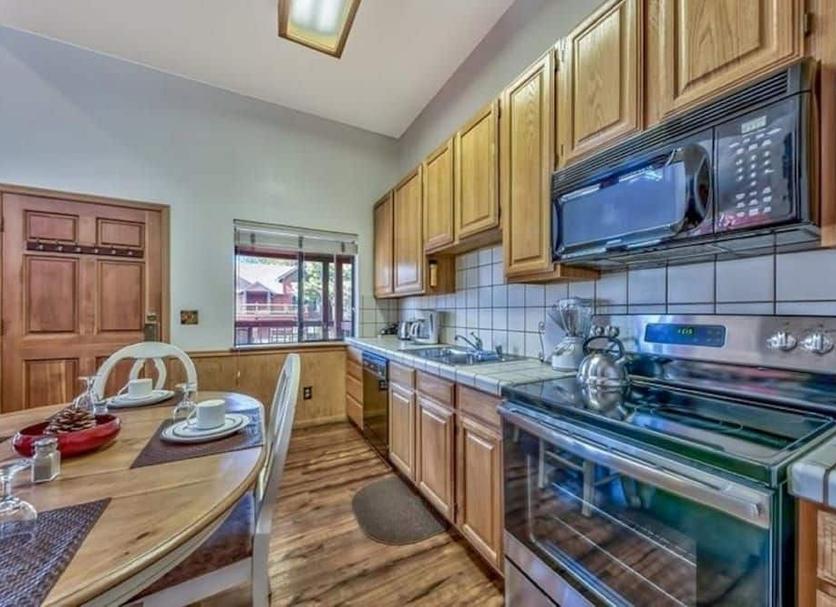 Kitchen Photo