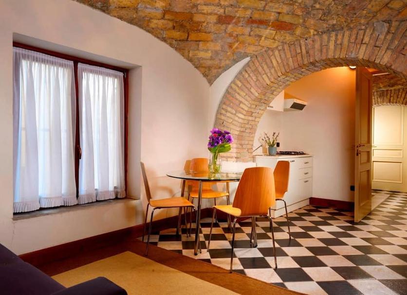 Dining room Photo