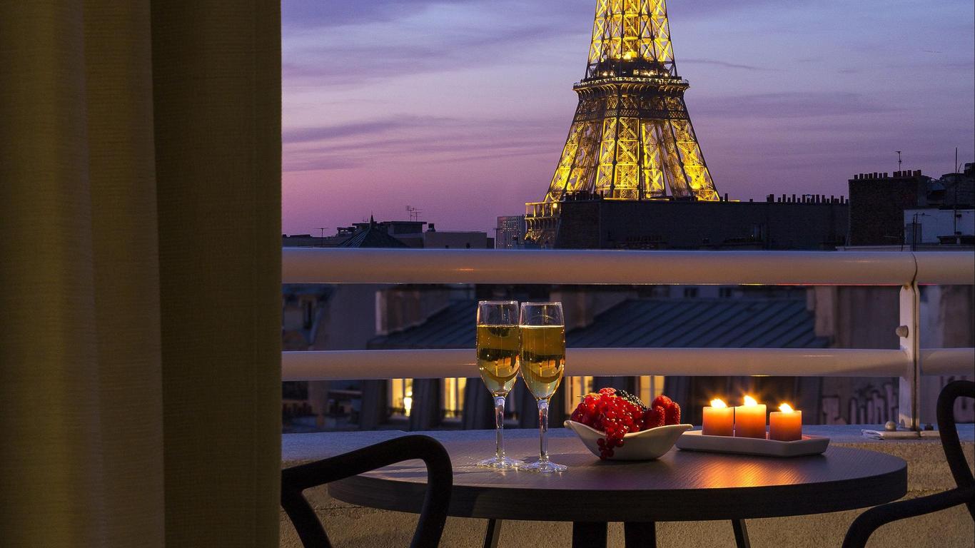 Citadines Tour Eiffel Paris from $137. Paris Hotel Deals & Reviews - KAYAK