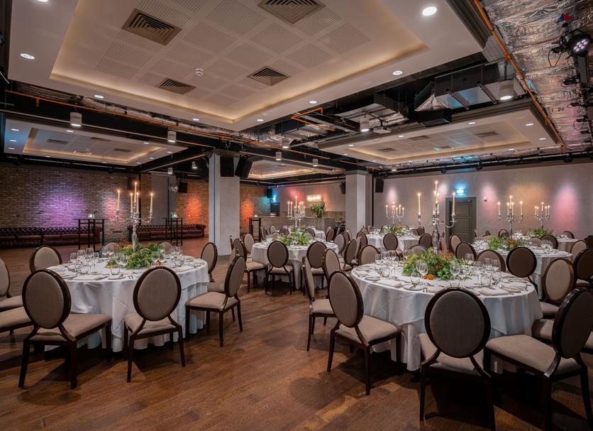 Banquet hall Photo