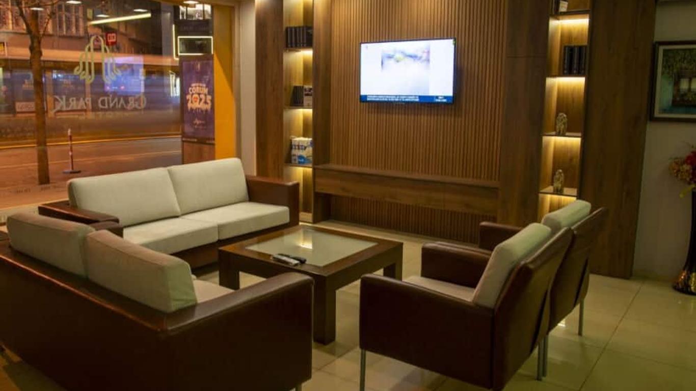 Grand Park Hotel