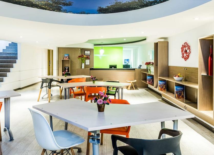 Dining room Photo