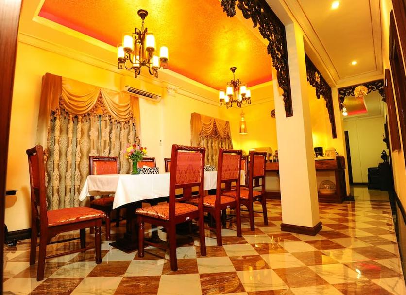 Dining room Photo