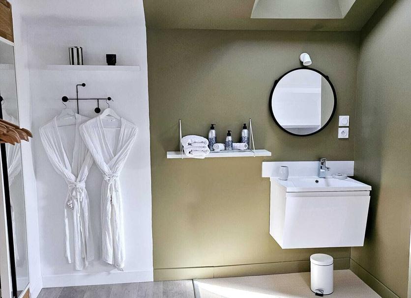 Bathroom Photo