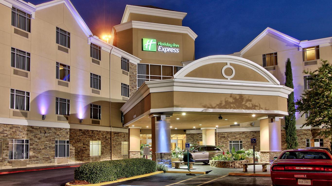 ihg hotels in fairfield tx