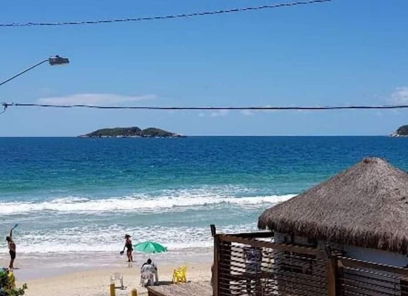 Thaiji Pousada e Parador in Florianopolis with beach, ocean view, thatched hut and waves