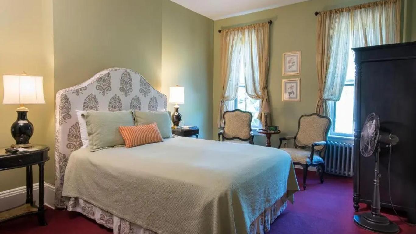 The Cooper Inn